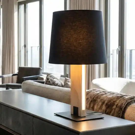 Spedizione Espresso Lampada da tavolo di legno moderna paralume nero