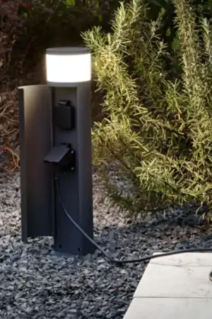 Spedito Oggi Perenz espina lampioncino basso ip44 con doppia presa schuko antracite