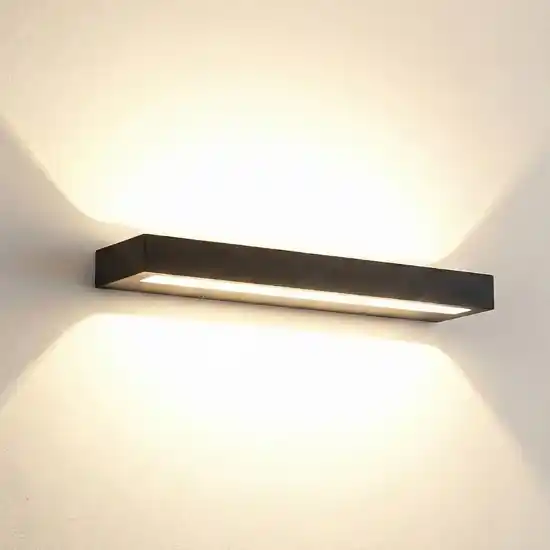 Offerta Applique nera mensola led 40w cct 2700k-3000k-4000k dimmerabile