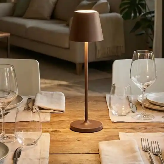 Nuova Collezione Lampada da tavolino h28 cm portatile minidiva perenz illuminazione