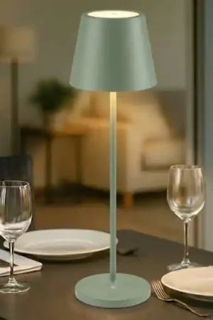 Prezzo Ridotto Lampada da tavolino h 39cm verde salvia diva perenz per esterno