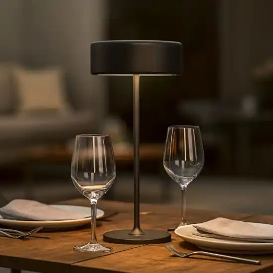 Maytoni ai collaboration lampada da tavoino portatile nera led da 2200k a 4000k Compra Adesso