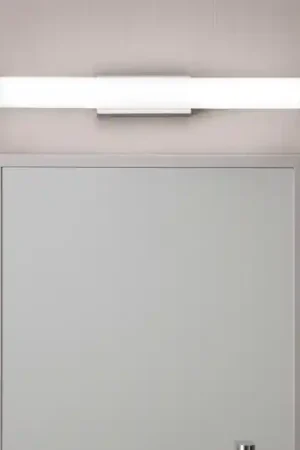 Acquista Ora Applique cromo per specchio bagno 60cm led 6w 3000k