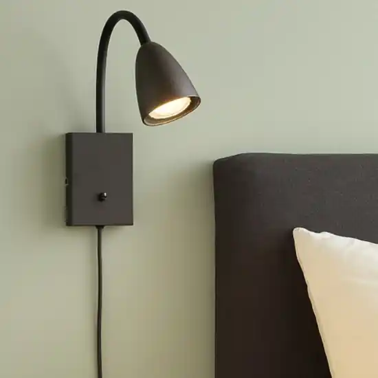 Applique per comodino cameretta ragazzo nero opaco luce orientabile Esclusivo