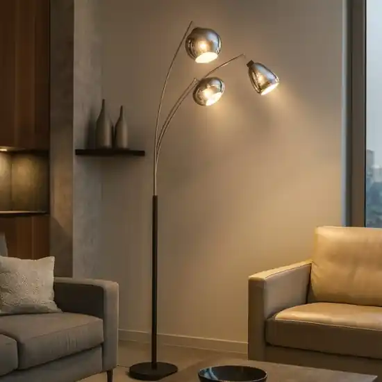 Saldi Lampada da terra tre luci design moderno originale