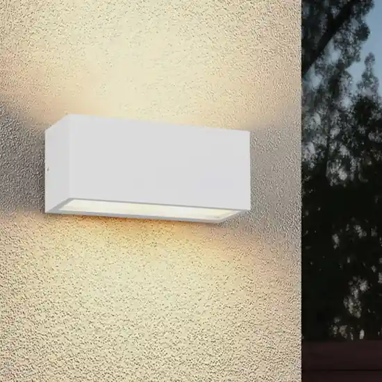 Occasione Imperdibile Applique per terrazzo ip44 h11 cm bianco opaco