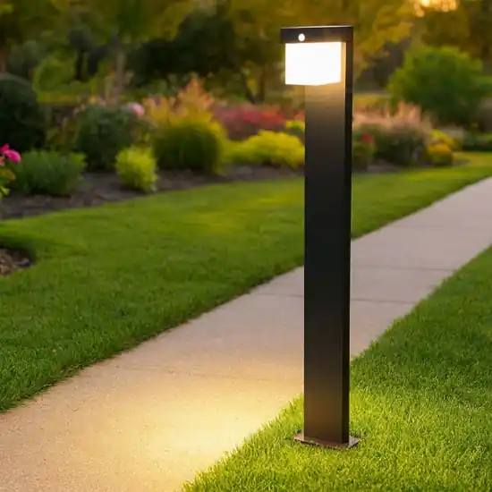 Prezzo Ridotto Lampione da esterno ibrido luce solare led con sensore di movimento crepuscolare