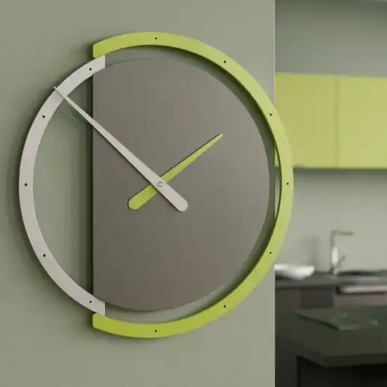 Offerta Speciale Orologio da parete legno rotondo moderno verde e alluminio