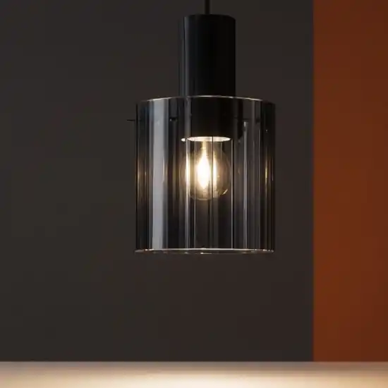 Sconto Lampada a sospensione nera vetro cilindro fume