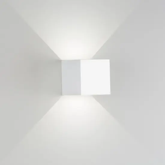 Ultimissimo Modello Isyluce applique cubo led 6w 3000k bianco da esterno