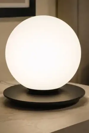 Esclusivo Vivida abat-jour pearl bronzo vetro bianco 12w 3000k da comodino