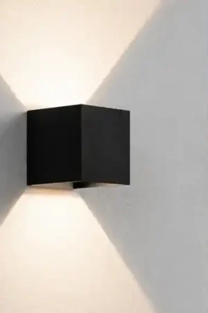 Applique da esterno cubo isyluce 16w 3000k nero Nuova Collezione