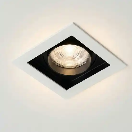 Faretto da incasso a soffitto quadrato in metallo bianco orientabile Direttamente Dal Produttore