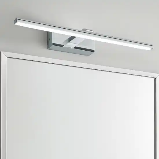 Reso Gratuito Isyluce applique da bagno per sopra specchio cromato 8w 3000k