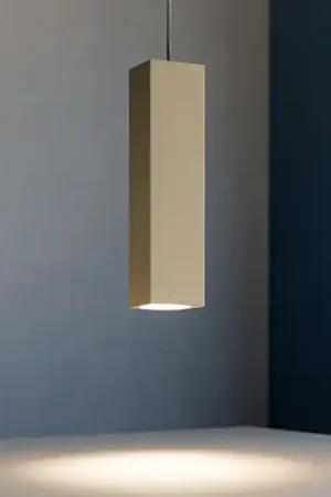 Lampada a sospensione per penisola cucina sabbia toplight plate Solo Oggi