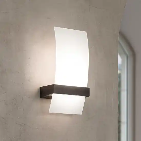 Lampada da parete moderna di vetro struttura legno wenge Subito Disponibile