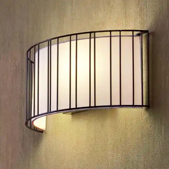 Must-Have Lampada da parete applique nero paralume bianco moderna