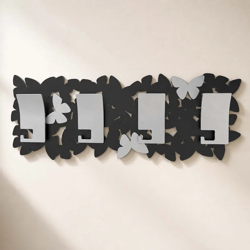 Vendita Finale Appendiabiti moderno con pannello in legno intagliato a laser con farfalle