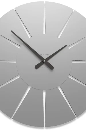 A Buon Prezzo Orologio da parete rotondo medio dal design moderno ed elegante