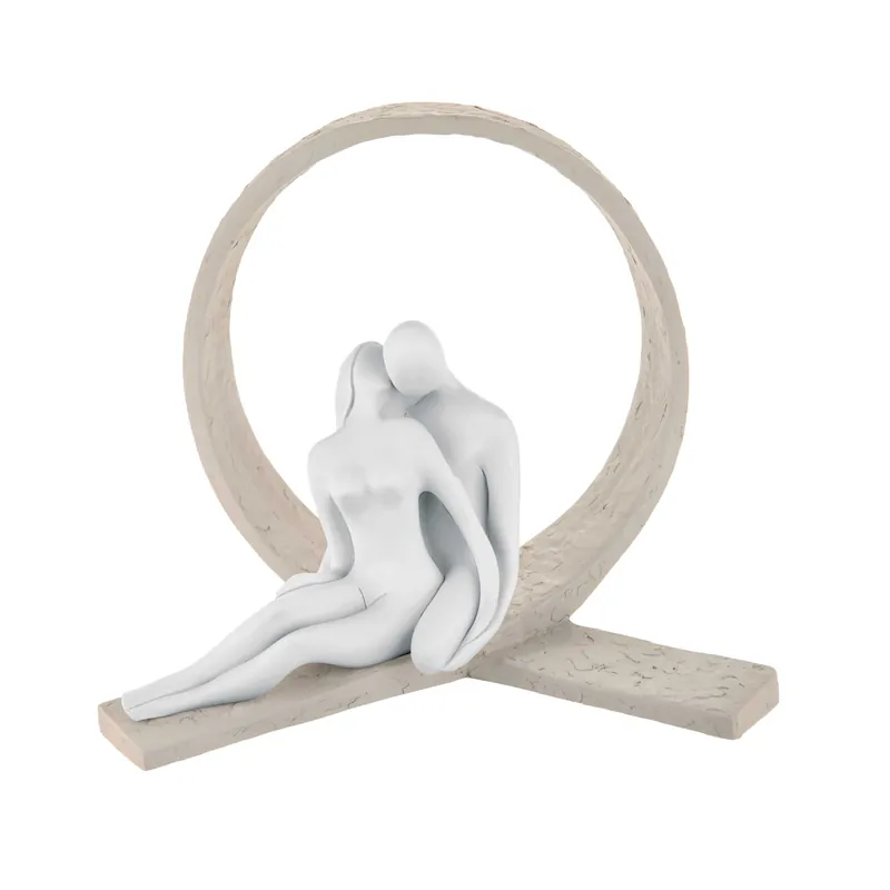 Scultura da tavolo grande con innamorati in marmorino dal design moderno Quantità Limitata