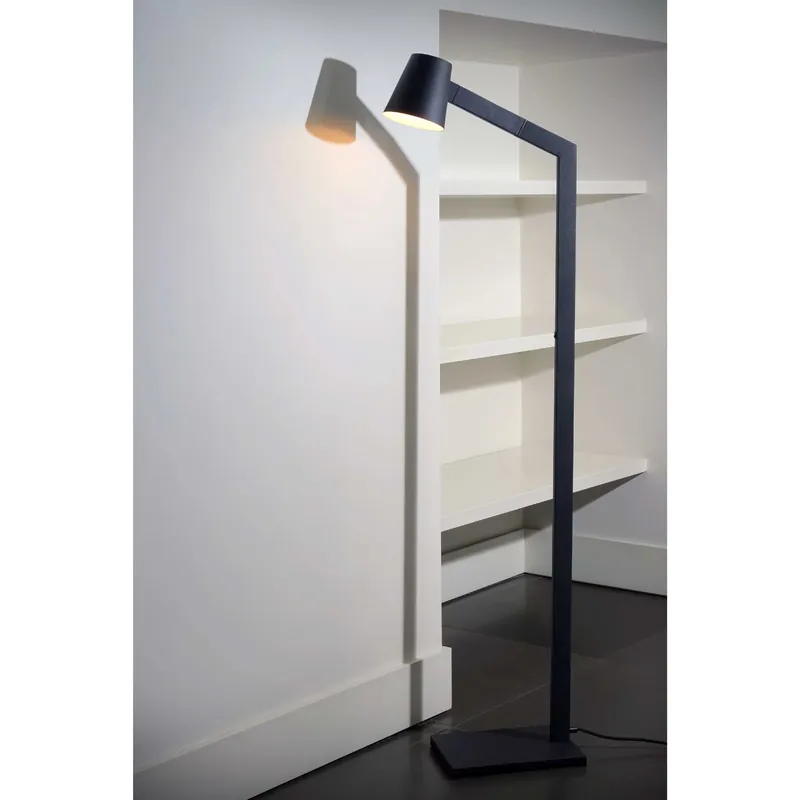 Promo Stagionale Lampada da terra con struttura in metallo e paralume orientabile - 40W - 20