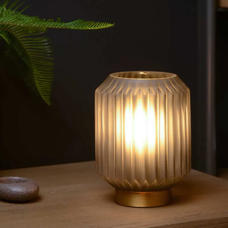 Abatjour lampada da comodino con struttura in acciaio e diffusore in vetro - 40W - 20 Pagamento Sicuro