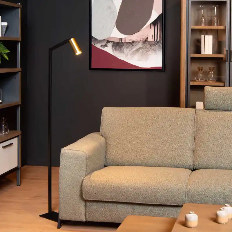 Piantana con base e struttura moderna in acciaio e diffusore orientabile - 35W - 20 Occasione Imperdibile