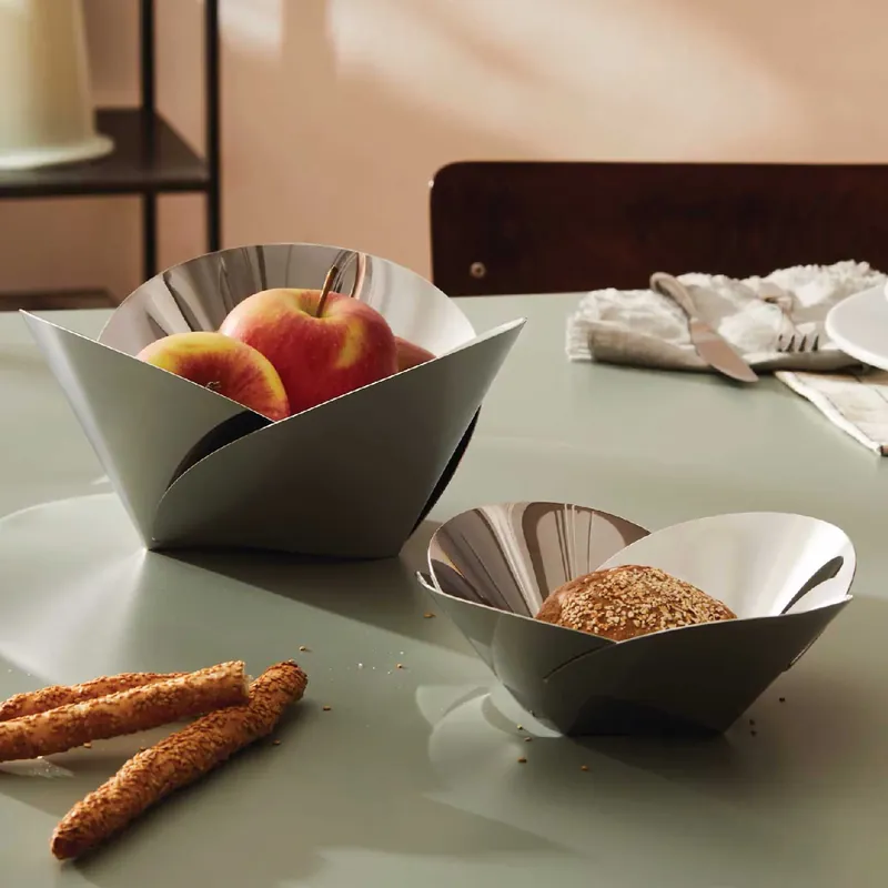 Cestino piccolo in acciaio inossidabile dal design moderno ed elegante Prezzo Scontato