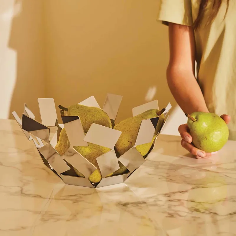 Occasione Imperdibile Fruttiera in acciaio dal design moderno ed elegante