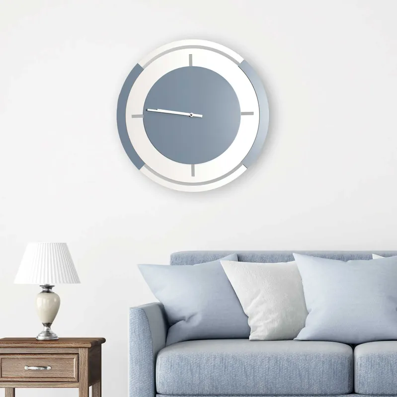 Orologio da parete rotondo dal design moderno con struttura in legno Spedizione Espresso