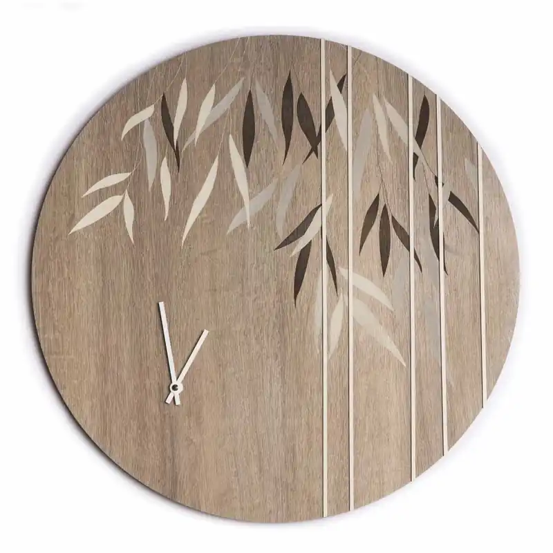 Prezzo Conveniente Orologio da parete rotondo dal incisioni laser su legno dal design elegante
