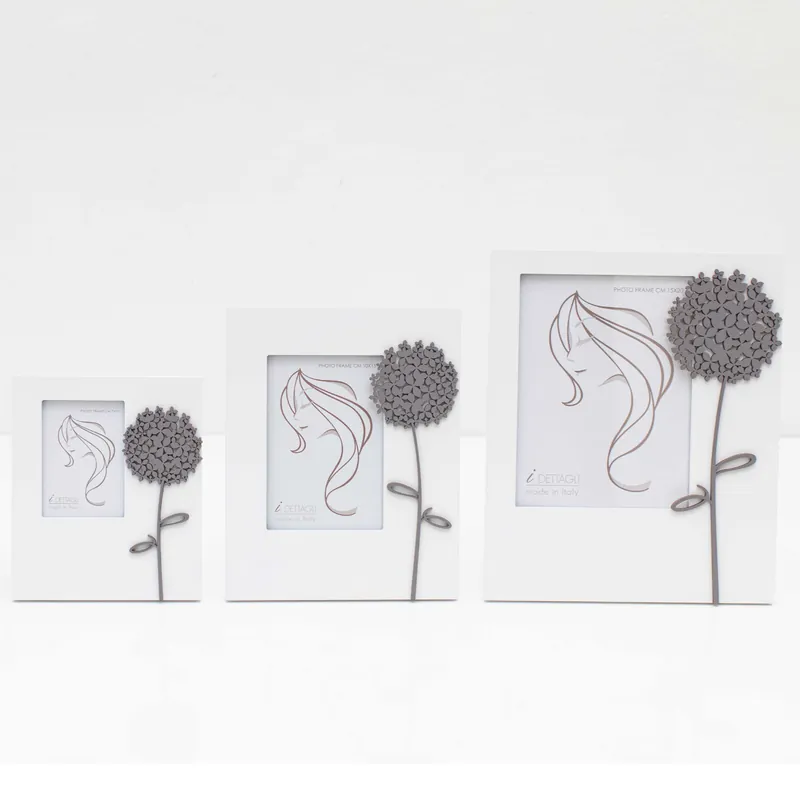 Portafoto da tavolo in legno con applicazione floreale dal design elegante - Foto 7x10 Direttamente Dal Produttore