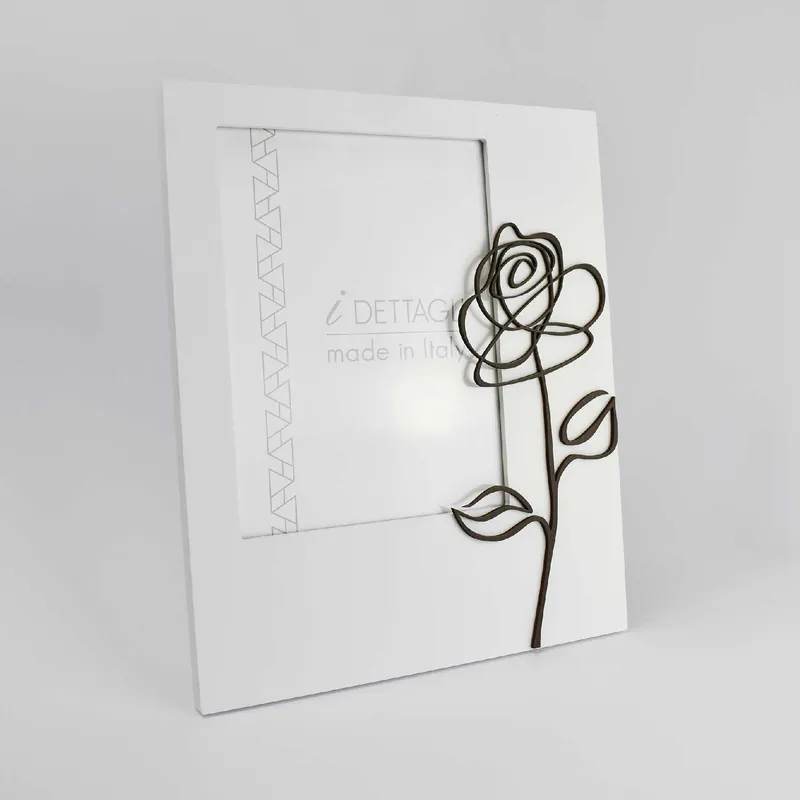 Portafoto da tavolo in legno dal design moderno con applicazione floreale - Foto 7x10 Esclusivo