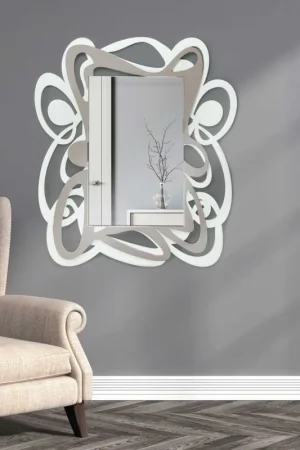 Specchio da parete moderno con cornice in legno dal design sinuoso ed elegante Vendita Finale
