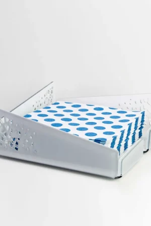 Compra Adesso Portatovaglioli in plexiglass traforato dal design moderno ed elegante