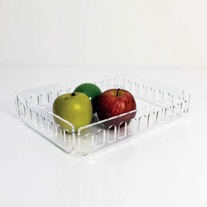 Vassoio grande in plexiglass traforato dal design moderno ed elegante Soddisfatti O Rimborsati