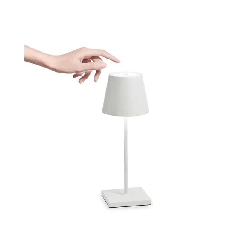 Lampada da tavolo per esterno dimmerabile e ricaricabile "Poldina Mini" - 3W - Lumen 200 - 3000k Luce Calda - IP 65 Solo Oggi