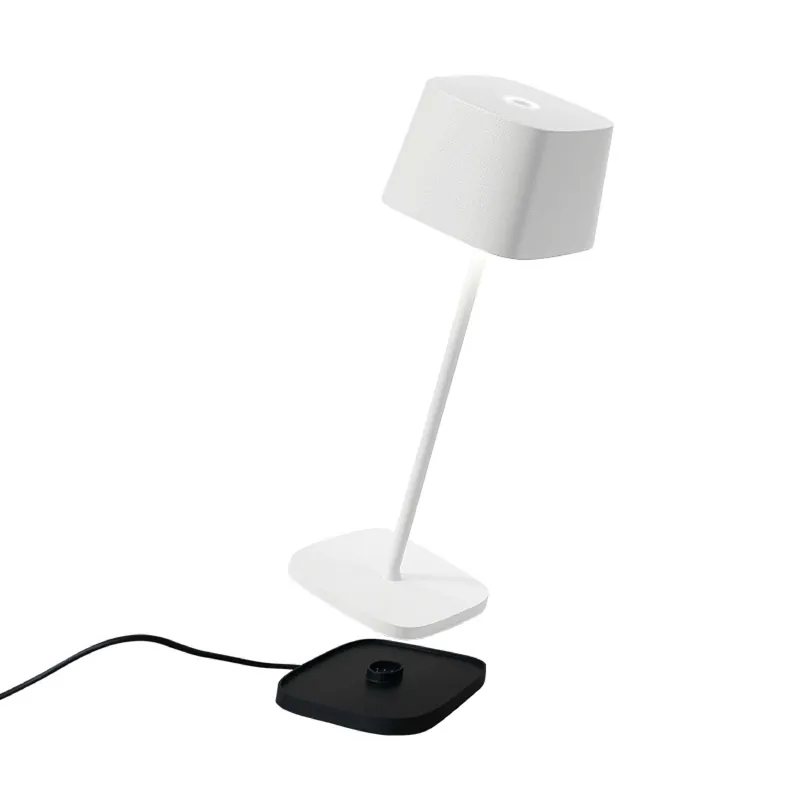 Lampada da tavolo LED dimmerabile e ricaricabile "Tavolo PRO" - 2W - Lumen 150 - 2200k-3000k - IP 65 Occasione