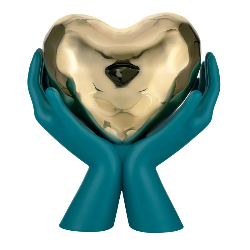Affare Scultura moderna media con mani che stringono un cuore
