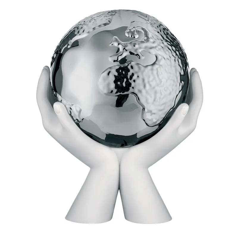 Scultura moderna media mani che stringono la madre terra Offerta Speciale