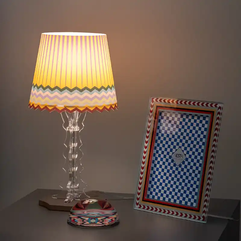 Abatjour da comodino in plexiglass con lampadina a LED di design Rainbow - 40W - IP20 Must-Have