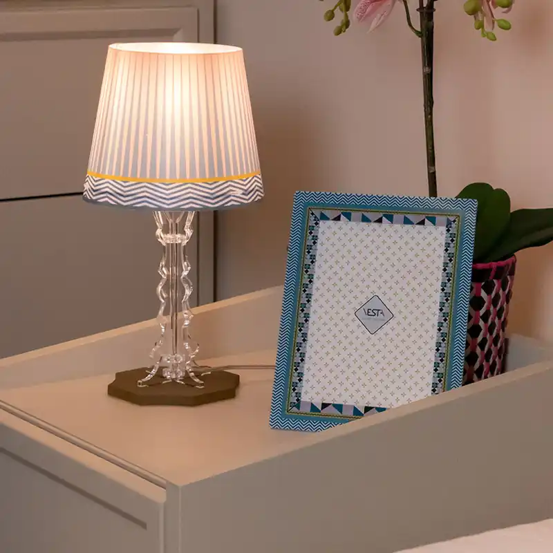 Abatjour da comodino in plexiglass con lampadina a LED di design Modern - 40W - IP20 Nuova Collezione