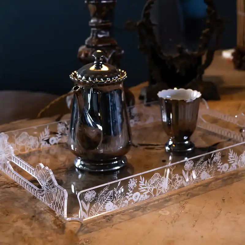 Non Perdere Vassoio grande in plexiglass dal design moderno