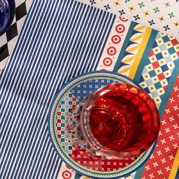 Esclusivo Sottobottiglia rotondo in PMMA dal design moderno con decoro Foulard