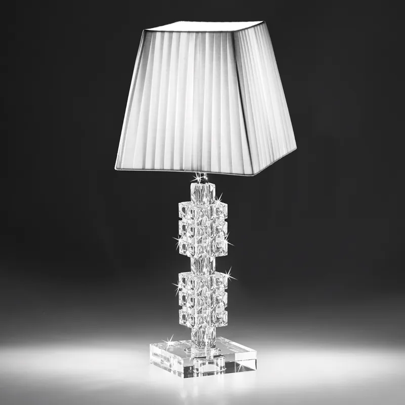 Lampada da tavolo media con struttura in cristallo e paralume in tessuto - 40W - IP20 Non Perdere