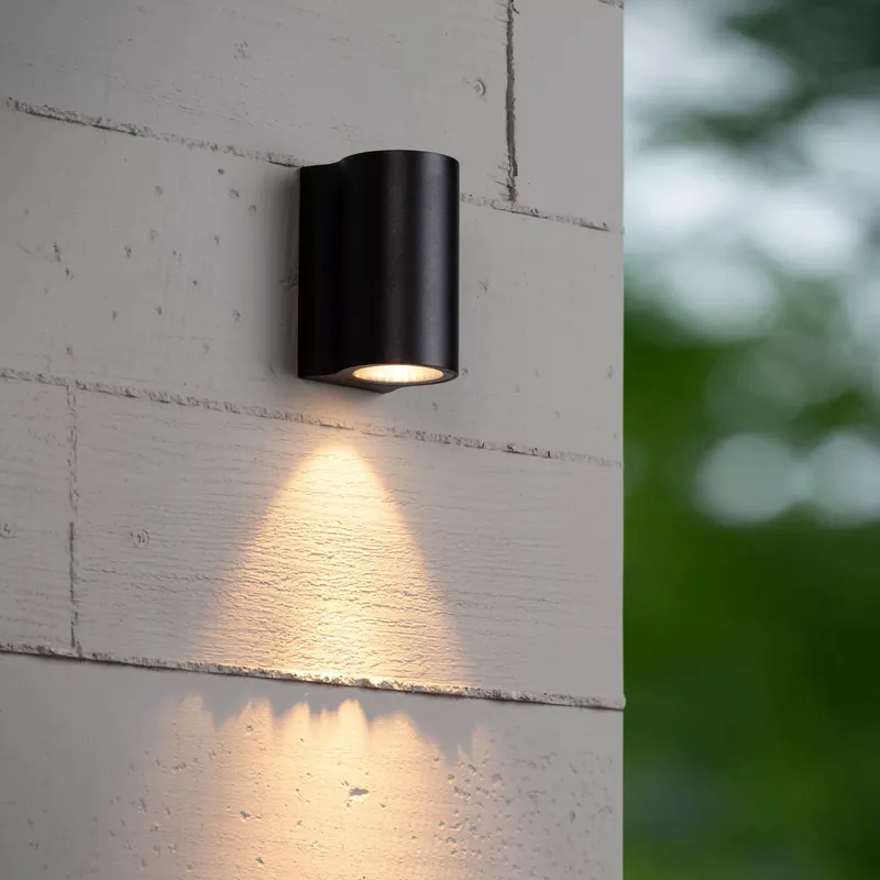 Di Tendenza Applique da parete per esterni a LED con struttura in alluminio - 6W - Lumen 674 - 2700k Luce Calda - IP54