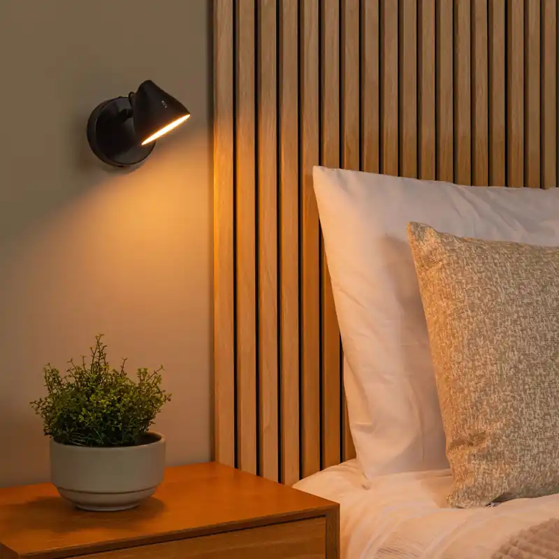 Sconto Applique a parete con LED dimmerabile - 8W - Lumen 250 - 2700k Luce Calda - IP20