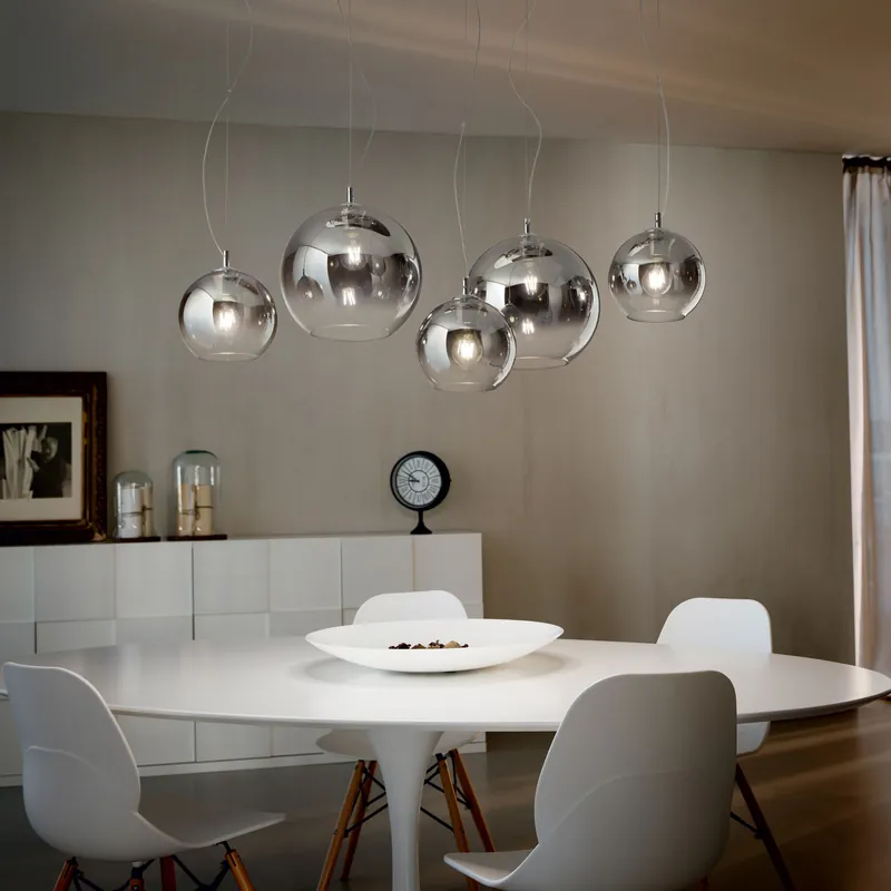 Lampada a sospensione lineare di design in metallo con 5 diffusori in vetro - 42W - IP20 Economico