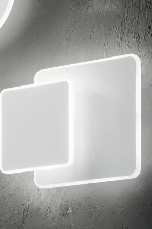 A Buon Prezzo Applique a led con struttura quadrata in alluminio e diffusore in acrilico - 15W - Lumen 2000 - 3000k Luce Calda - IP20
