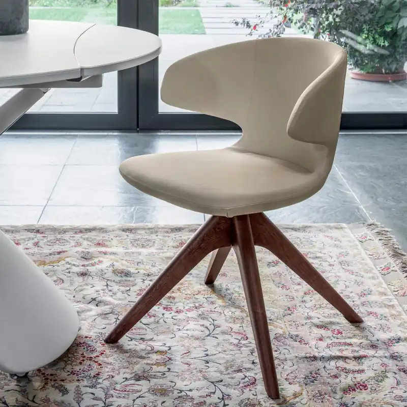 Sedia girevole con gambe in legno Yoshi Wood Offerta Speciale